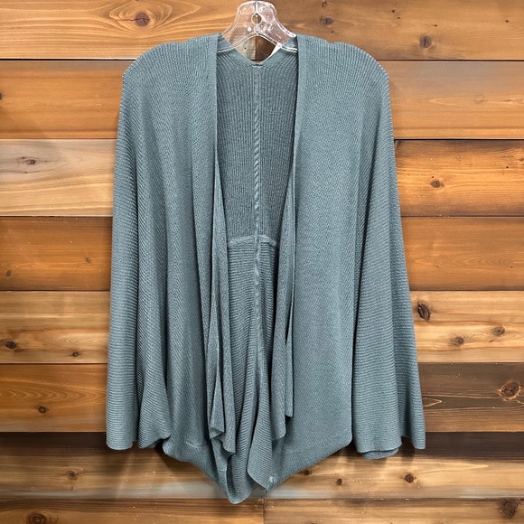 Lululemon Cashlu Knit Textured Wrap
Tidewater Teal - Picture 1 of 9